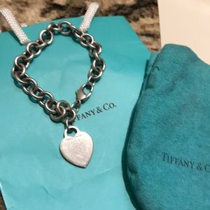 Tiffany heart Bracelet org. Which is bigger